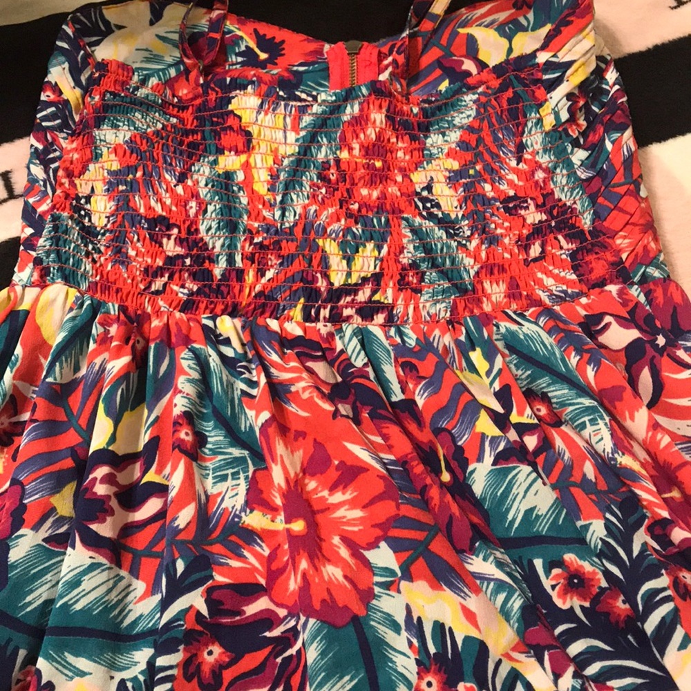 Roxy Dress - Picture 6 of 7